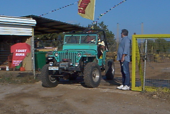 001cr.jpg