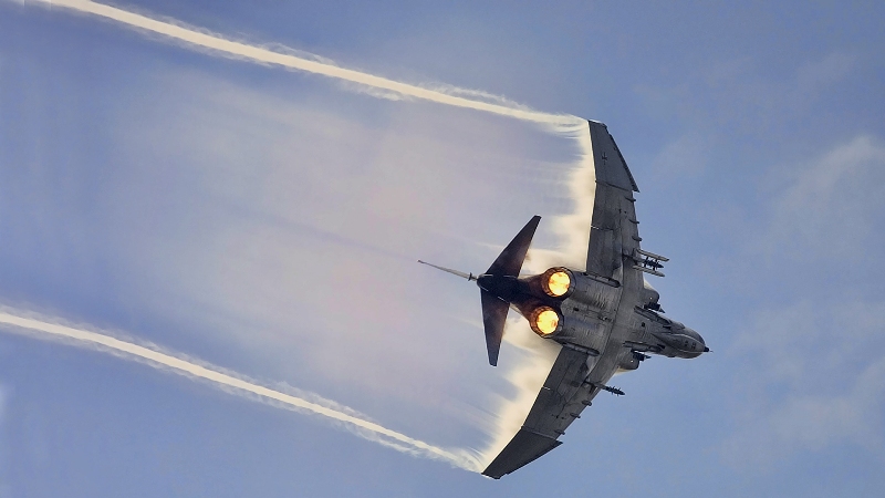 f-4-phantom-ii-fighter-bomber-mcdonnell-douglas-navy-aircraft-wallpaper.jpg
