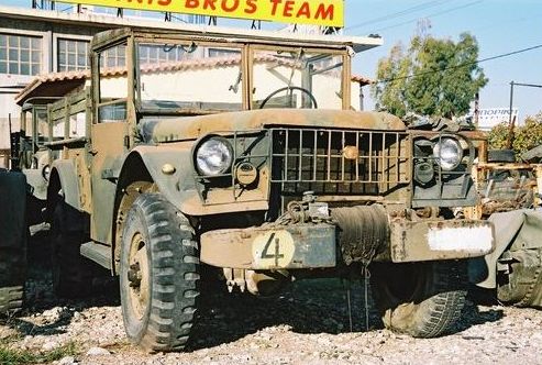 Armytrucks.gr_.JPG